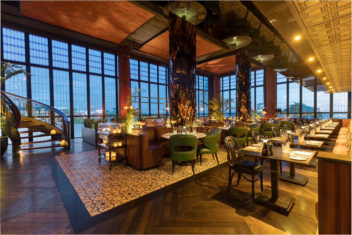 Double - Six, Luxury - Hotel