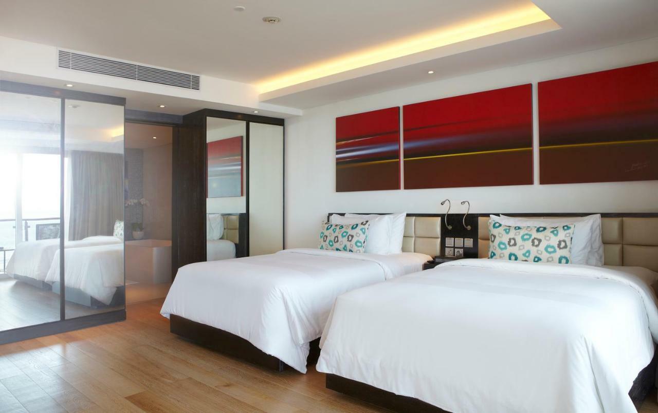 Double - Six, Luxury - Hotel